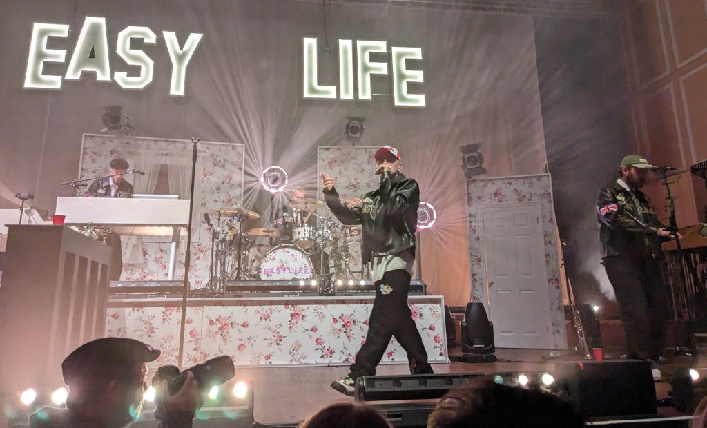 easy life live at O2 City Hall – indie pop stars get carried away